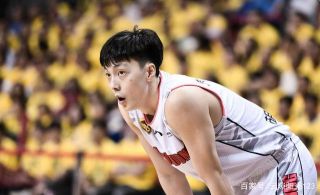 中国男篮最炙手可热球员之胡明轩,胜利用成绩证明本身