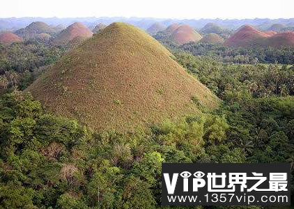 菲律宾巧克力山介绍：世界上最令人垂涎三尺的山