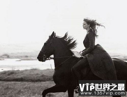 红色处女军的历史，留下的数万宝藏到底在哪里？