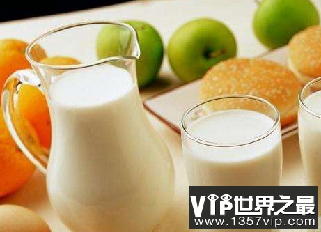 为什么不能空腹喝牛奶？喝牛奶有哪些禁忌？
