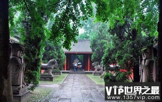 刘备墓在哪里，惊现四川彭山偷盗者非死即伤