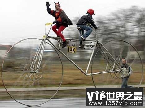 世界上最大的自行车(www.5300tv.com)
