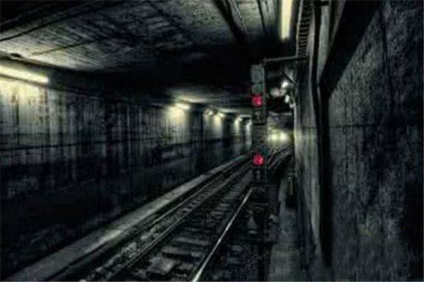 深圳地铁11号灵异事件，地铁出现尸体