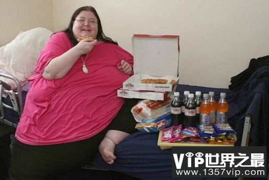 世界上最胖的女人：罗莎莉.布拉德福德，