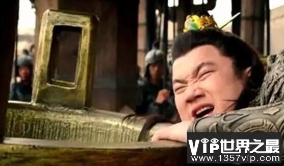 死的最傻缺的皇帝：秦武王赢荡，举大鼎砸断腿