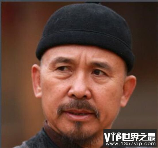【那年花开月正圆杨之涣是谁的人】他是杜明礼的人吗?