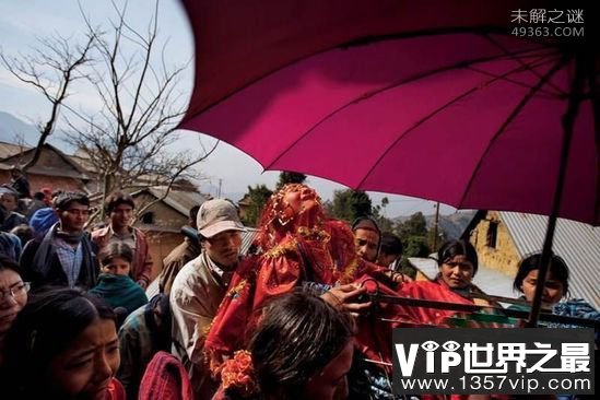 揭秘童婚少女真实经历:惨遭蹂躏沦为奴隶