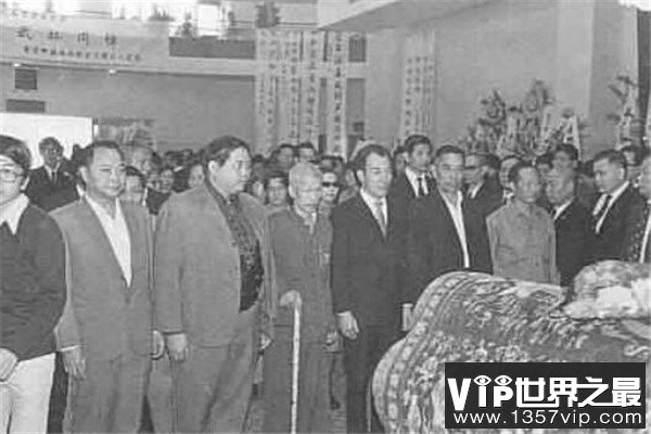 世界十大隆重的葬礼 张国荣葬礼轰动娱乐圈,第三位你肯定知道