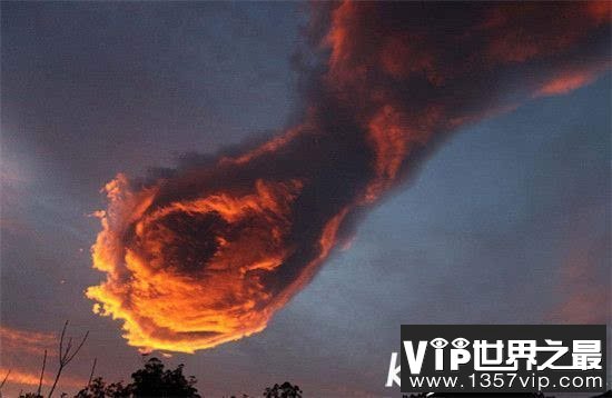 挪威天空神秘螺旋白光谜底揭开