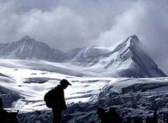青藏高原到2050年冰川面积将至少消减28%