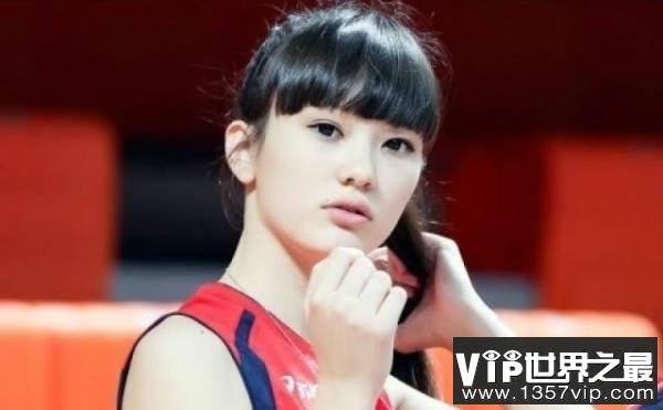 【图】世界最美排球女运动员：哈萨克莎宾娜12头身美女