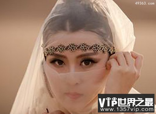 考古专家在楼兰遗址上挖掘出女干尸,4000年了仿佛刚刚睡去