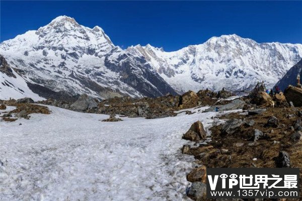 世界最高的十大山峰 乔戈里峰平均气温-50℃,榜首你一定知道