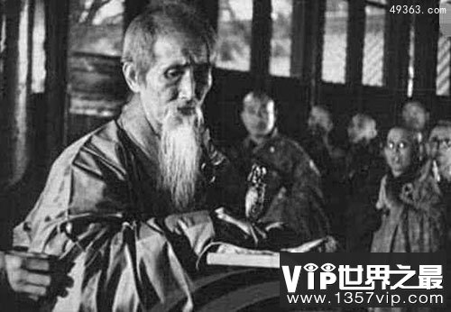他是一位得道高僧，活了120岁，慈禧太后都要跪拜