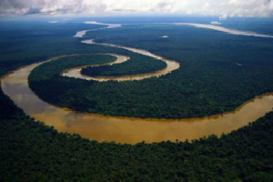 世界上面积最大的河，亚马逊河（流域面积705万平方千米）