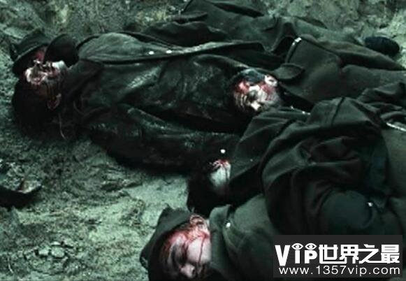 二战时期卡廷惨案真相揭秘，2.2万波兰军人遭到苏联屠杀