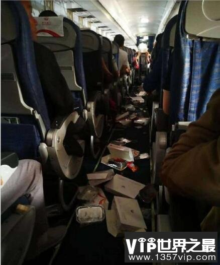 川航事件最终原因，挡风玻璃在万米高空脱落(疑因装配劣质导致)