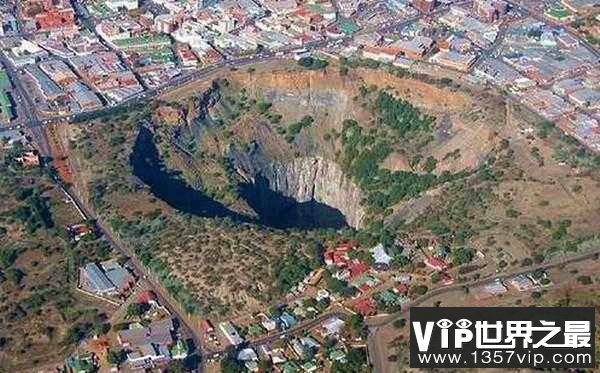 世界上最大的矿坑