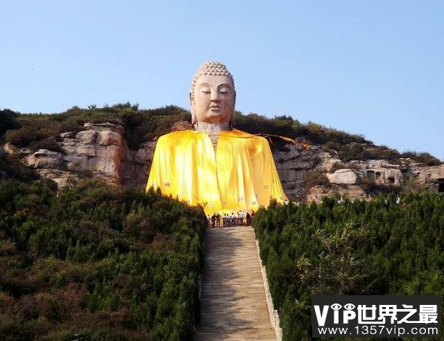 世界最古老的露天大佛：蒙山大佛距今有1400多年