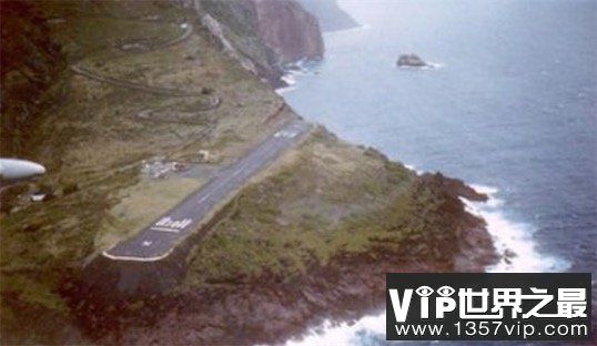 世界上最小的飞机场：跑道长度不到400米