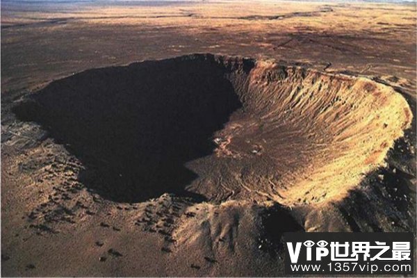 世界上最大的陨石坑：直径约为248公里