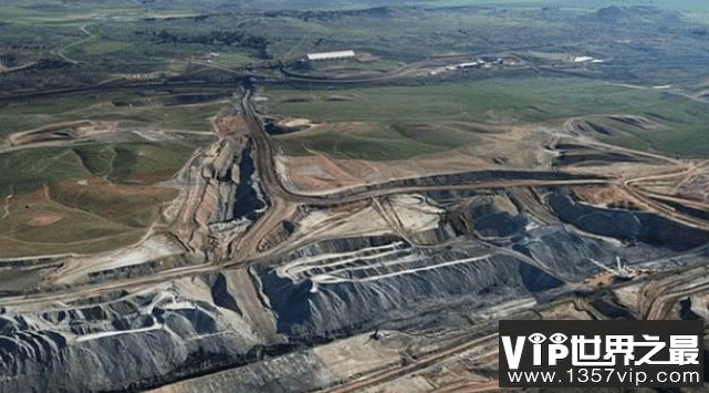 世界上储存量最多的煤田：煤层厚达1千米，储煤量超3千亿吨
