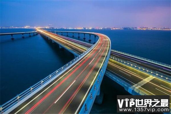 中国10大超级工程，三峡大坝上榜，第一是铁路建筑史上的丰碑