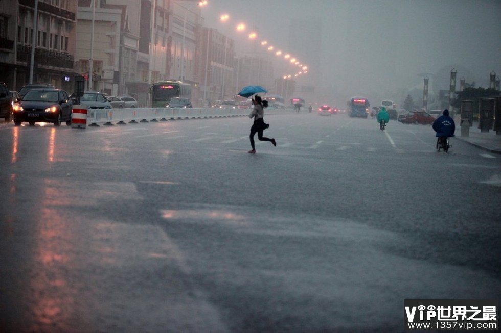 降雨量怎么计算出来的