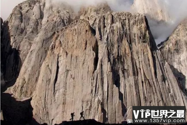 世界十大攀岩圣地 委内瑞拉天使瀑布攀岩区(高975米左右)
