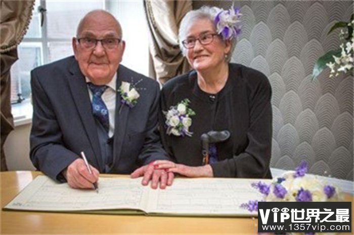 世界上最老的新婚夫妇 年龄加起来快188岁(英国夫妇)