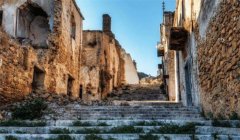 意大利著名的“鬼城” 52年来空无一人 只留下一个美丽传说