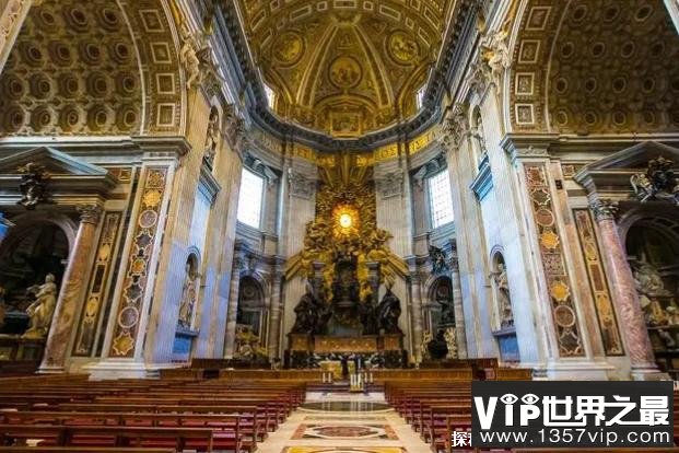 世界上最大的教堂 圣伯多禄教堂坐落于梵蒂冈(比较神圣)
