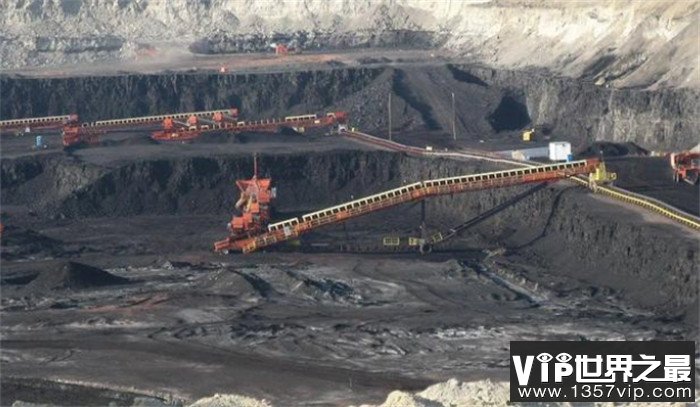 全世界最大的煤矿 美国的阿巴拉契亚煤矿（最大煤矿）