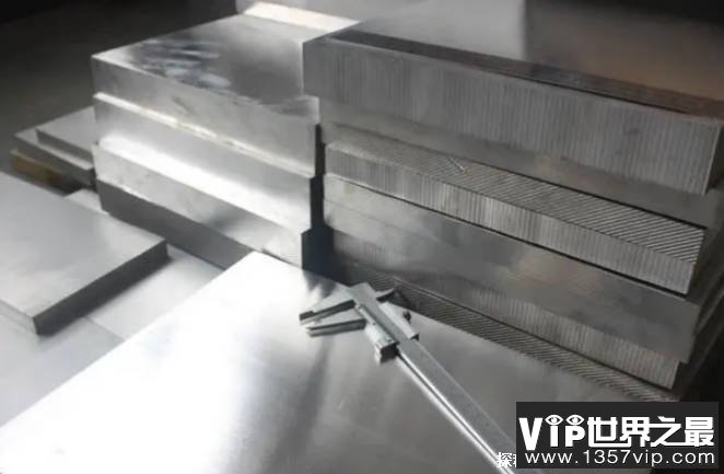 世界最轻的金属结构材料 镁锂合金减重效果好(密度比较小)