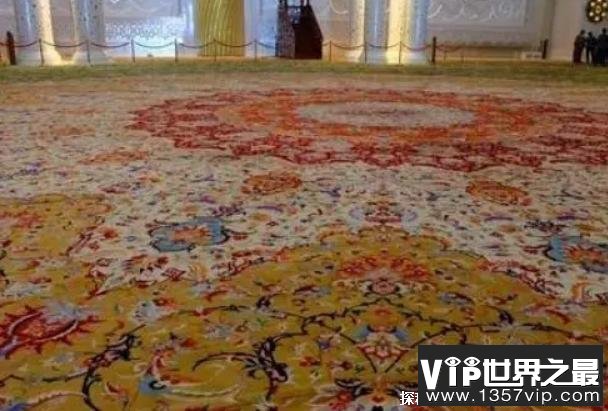 世界上最大的波斯地毯 耗资580万美金打造(手工制作)
