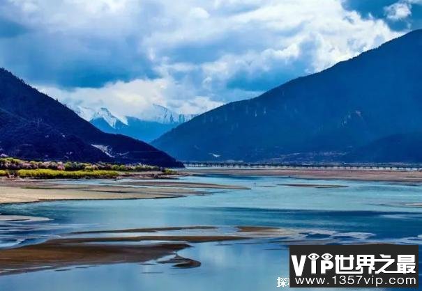世界上海拔最高的河流 雅鲁藏布江海拔约5248米(长2197公里)