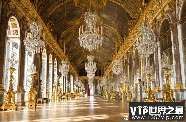 世界上最大的宫殿 凡尔赛宫面积111万平方米(位于法国)
