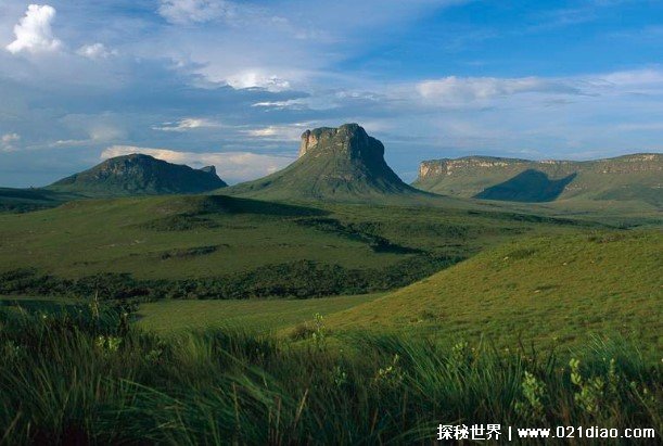 世界上最大的高原 巴西高原达500多万平方公里(历史悠久)