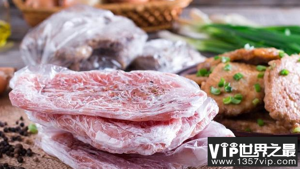 解冻食物别再用水泡了是为什么  解冻食物用冷水快还是热水快