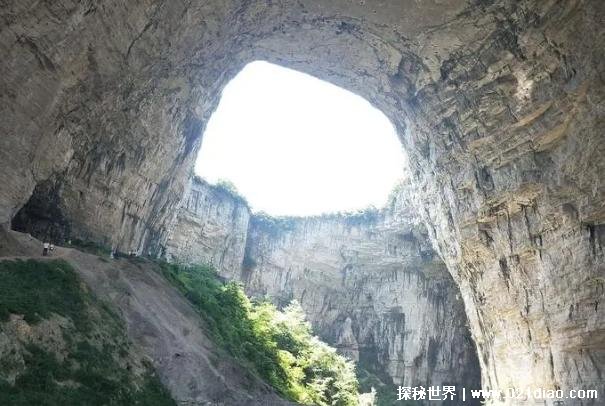 世界上最大的天然桥洞 清虚洞占地5000平方米(门票免费)