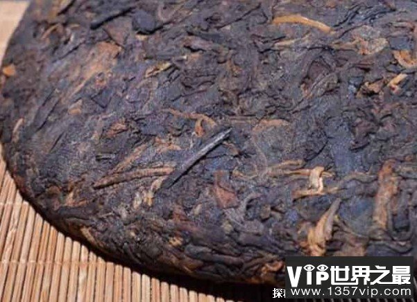世界上最大的普洱茶饼 在广东芳村茶城诞生(直径3.28米)