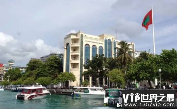 世界上最拥挤的首都 马尔代夫的首都马累(有24万多人)
