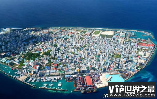 世界上最拥挤的首都 马尔代夫的首都马累(有24万多人)