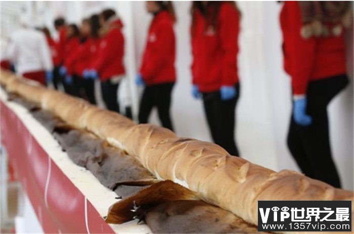 世界上最长的面包 来自于墨西哥制作（最长面包）