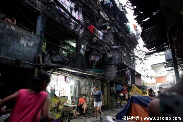 世界上最大的贫民窟 马尼拉贫民窟位于菲律宾(场面残忍)