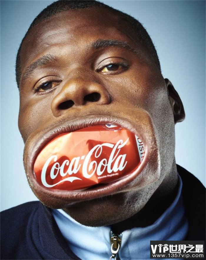 世界上嘴巴最大的人 来自安哥拉的一名男子（最大嘴巴）