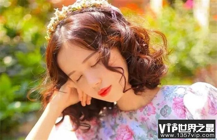 五种见钱眼开的人面相  物质现实  虚荣心强  为了利益不择手段