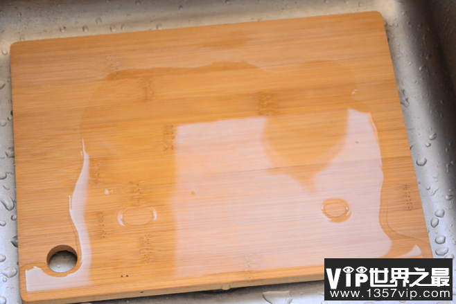 家里要备几个菜板 经常做哪些事情会毁掉木菜板