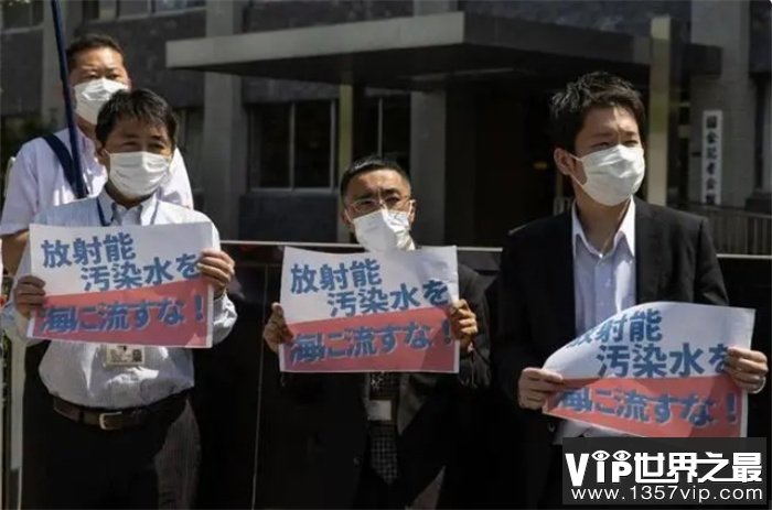 日本核辐射有多可怕？兔子没耳朵，章鱼九条腿！连花都长相吓人