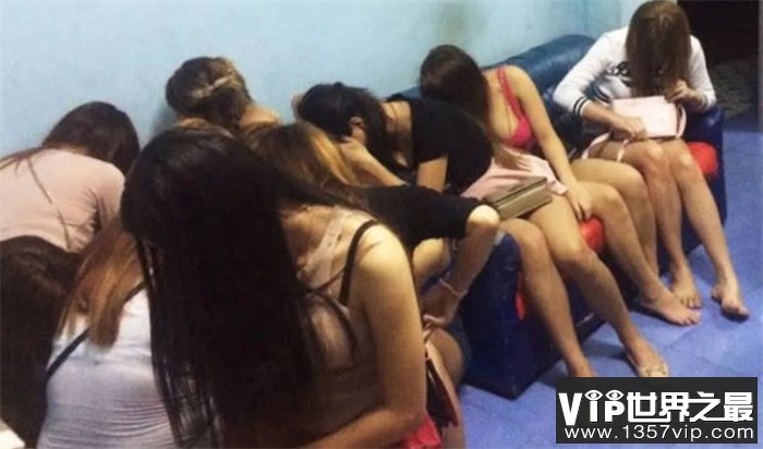 理发店里的卖淫窝点 容纳20多少女（卖淫窝点）